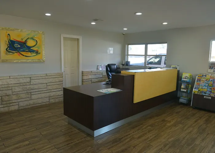 Rodeway Inn & Suites Winter Haven Chain Of Lakes