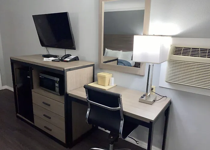 Budget Host Inn