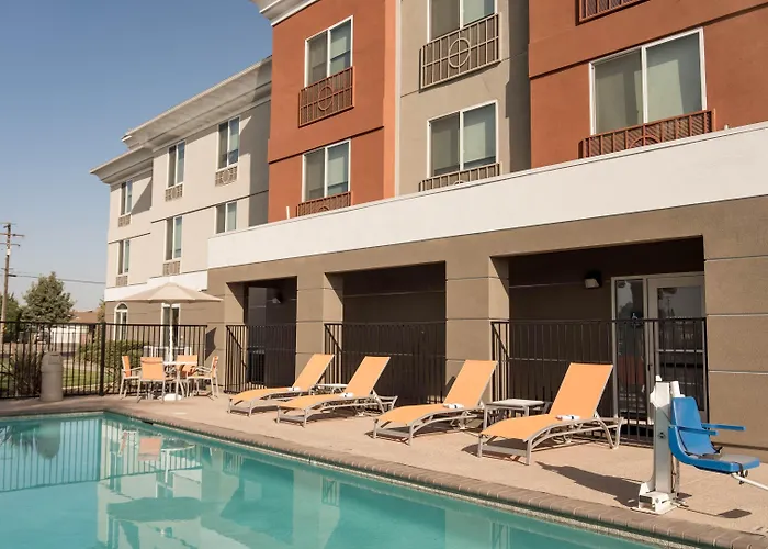 Holiday Inn Express Porterville By Ihg