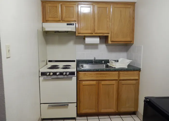 Executive Inn Pearsall