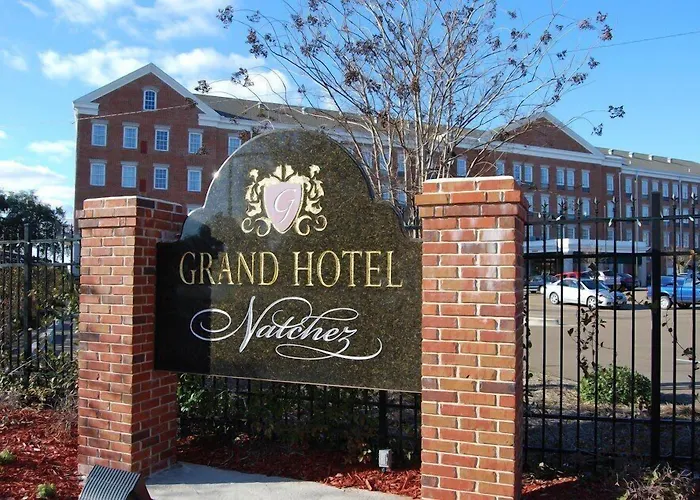 Natchez Grand Hotel On The River