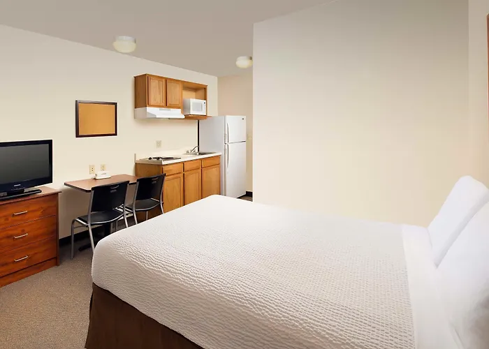 Woodspring Suites | North Charleston Airport I-526