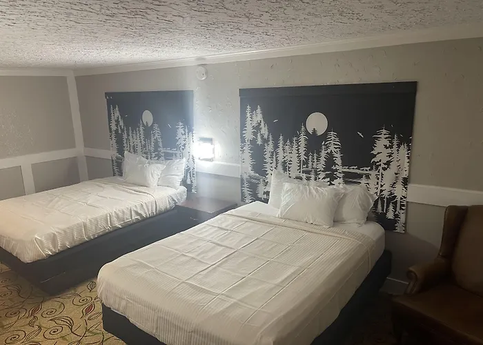 Stratford House Inn
