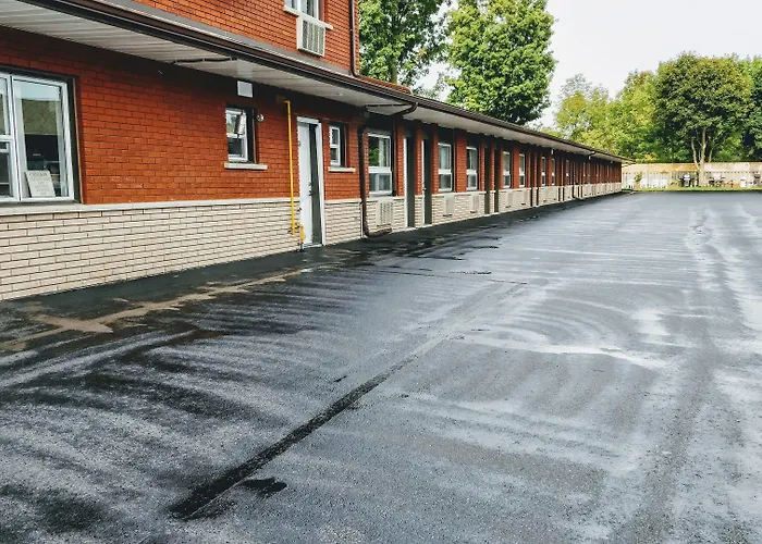 Midland Motels