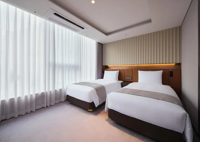 Stanford Hotel Myeongdong