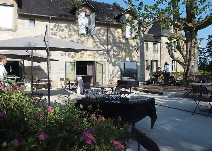 Hôtel Château de Lacan