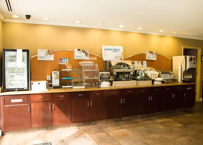 Holiday Inn Express & Suites Southern Pines-Pinehurst Area By Ihg