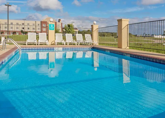 La Quinta By Wyndham Canton Ms