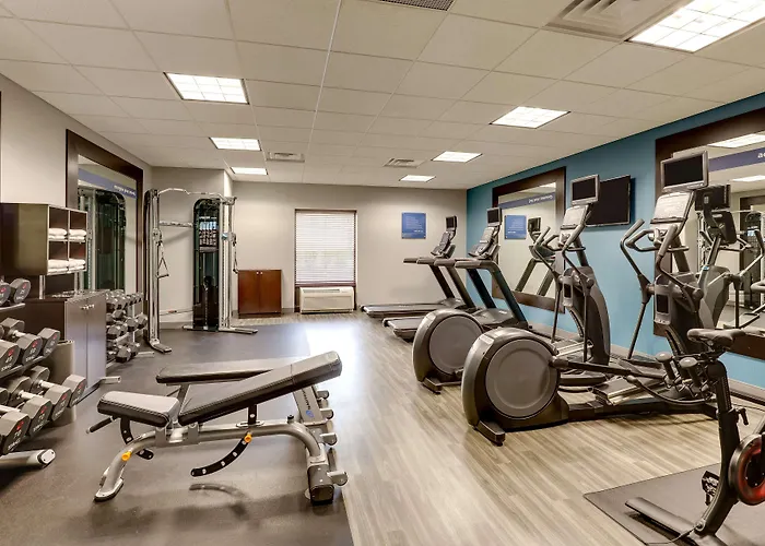 Hampton Inn & Suites Indianapolis-Airport