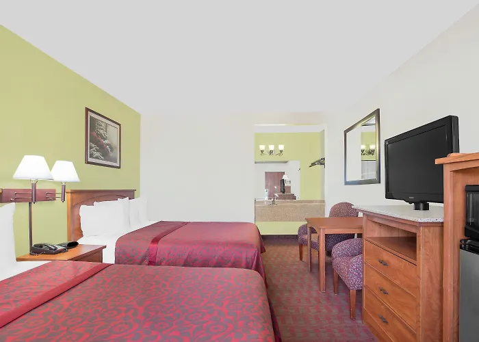 Days Inn By Wyndham Turlock