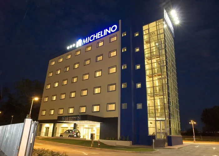 Michelino 75 By The Sydney Hotel