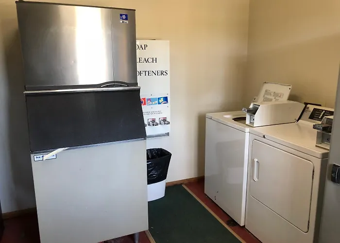 Riverwood Inn