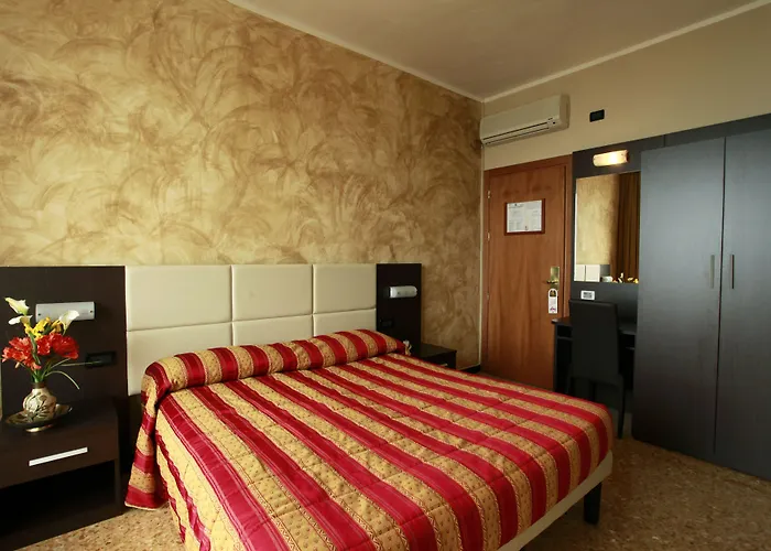 Piccolo Hotel