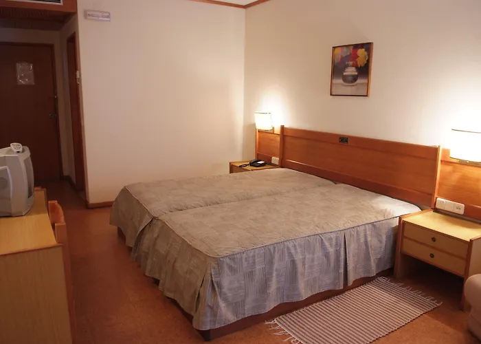 Hotéis em Vila de Prado
