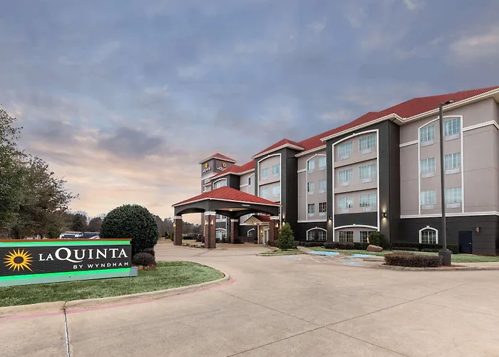 La Quinta By Wyndham Mt. Pleasant