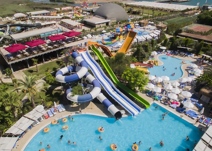 Saturn Palace Resort