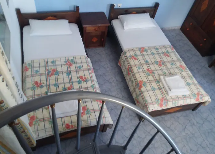 Roula Villa Studios & Apartments