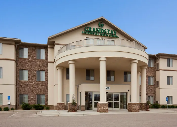 Faribault Hotels