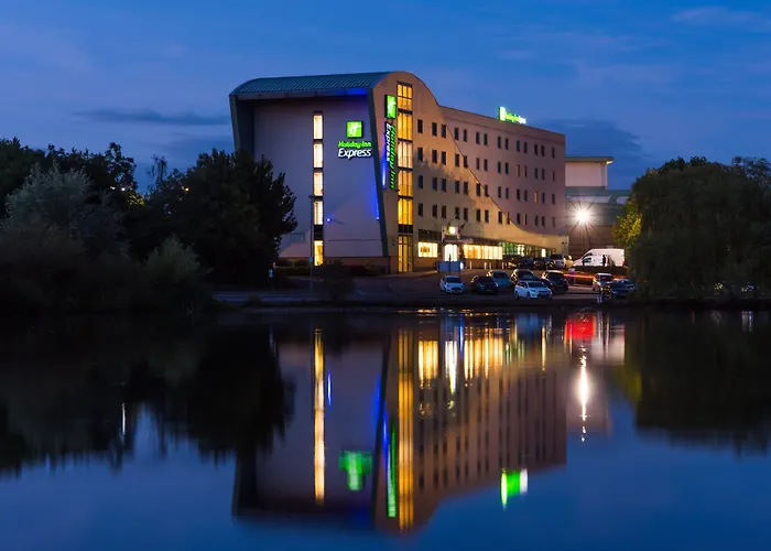 Holiday Inn Express Tamworth By Ihg