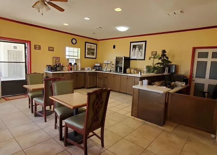 La Bonita Inn & Suites - Mccamey