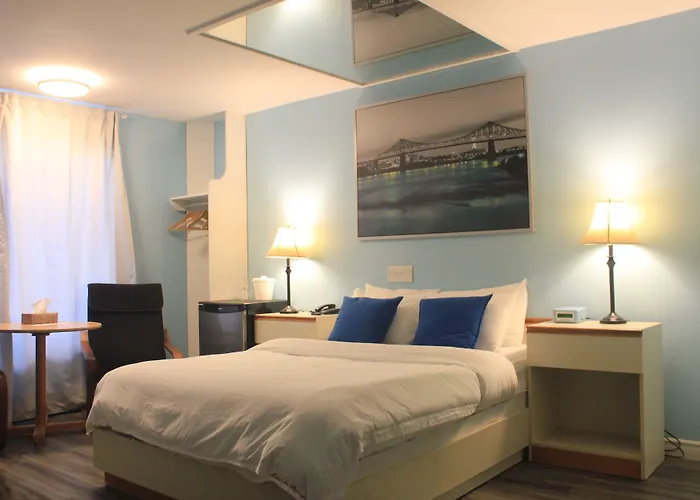 Motel Des Pays D'En Haut