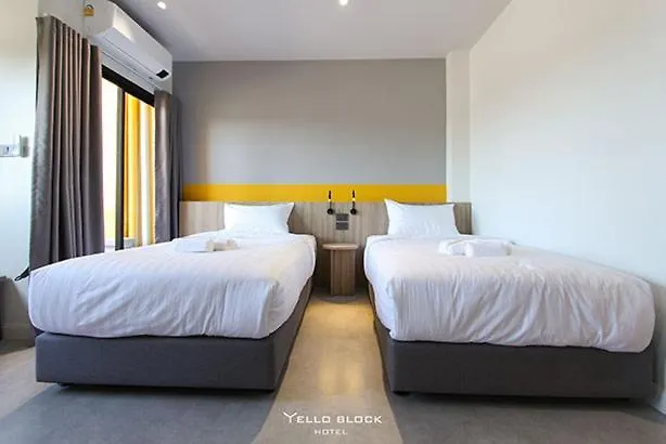 Yello Block Hotel