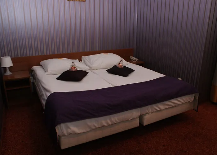 Grot Hotel