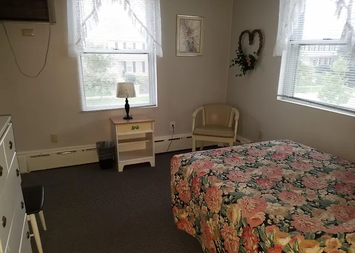 Maple Grove Park Motels