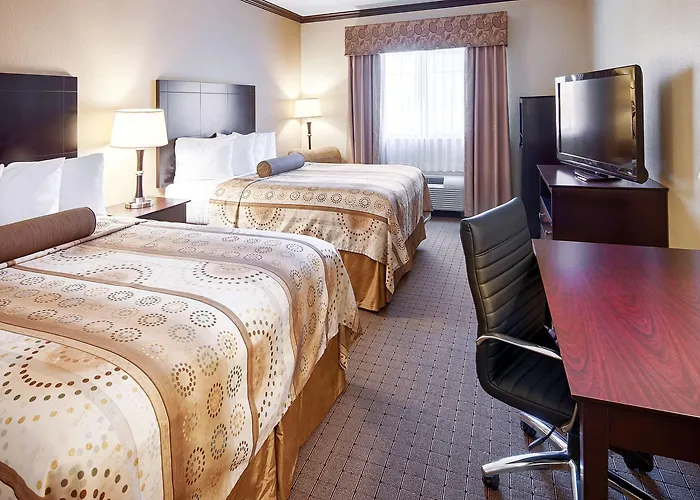 Best Western Plus Royal Mountain Inn & Suites