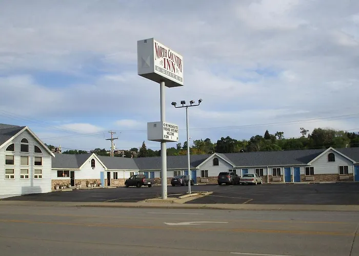 North Country Inn & Suites