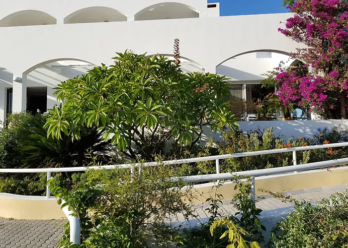 Mantenia Hotel