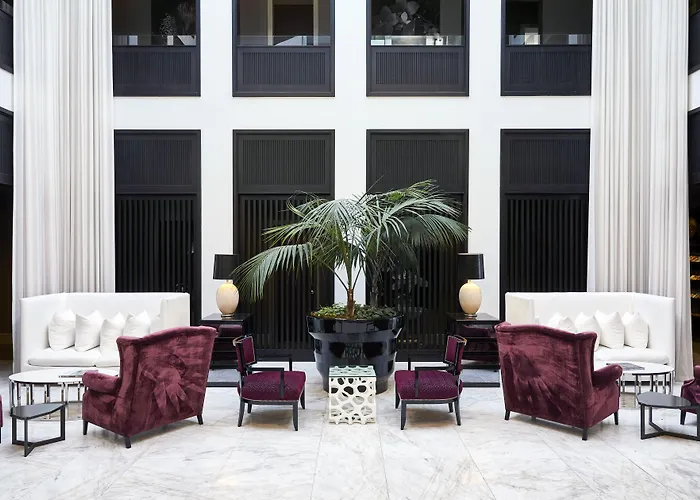 Queen Victoria Hotel By Newmark