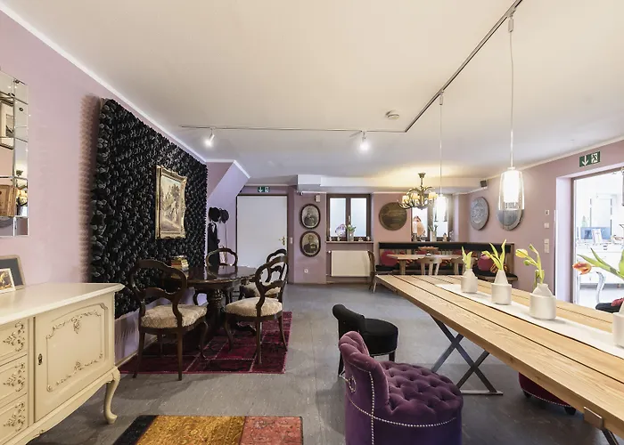 Villa Fantasia Budget Boutique Hotel