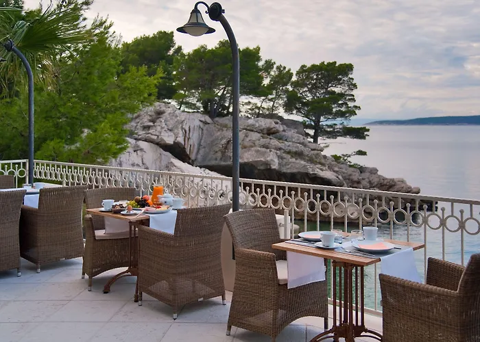 Hotels in Brela