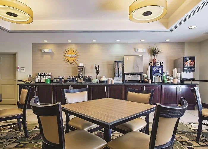 La Quinta By Wyndham Lancaster