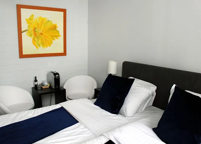 Apollo Hotel