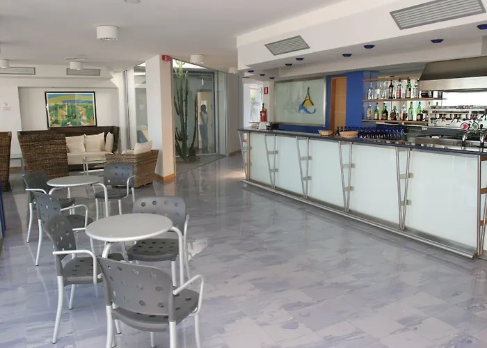 African Beach Hotel-Residence