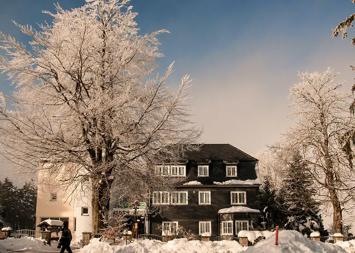 Hotel Haus Oberland