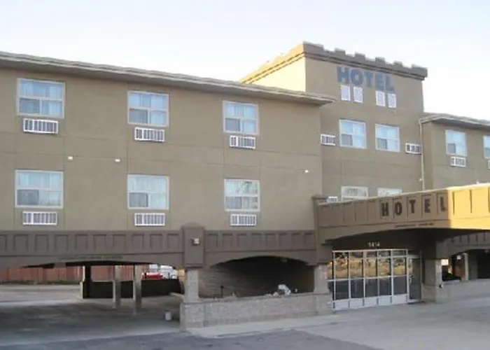 Super 8 By Wyndham Saskatoon Near Downtown