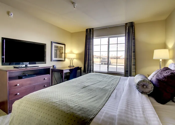 Cobblestone Hotel - Wayne