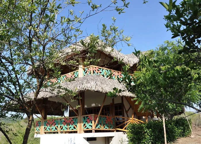 Azuluna Ecolodge