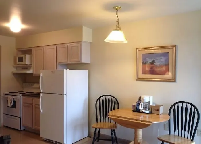 All Suites Inn Budget Host