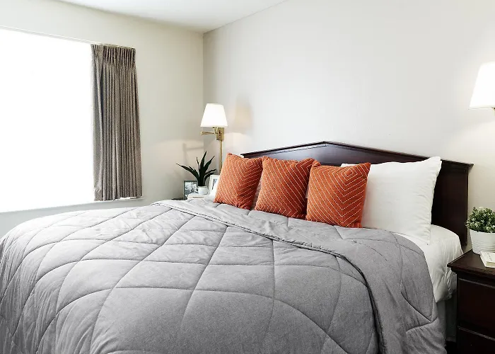 Intown Suites Extended Stay Clarksville Tn