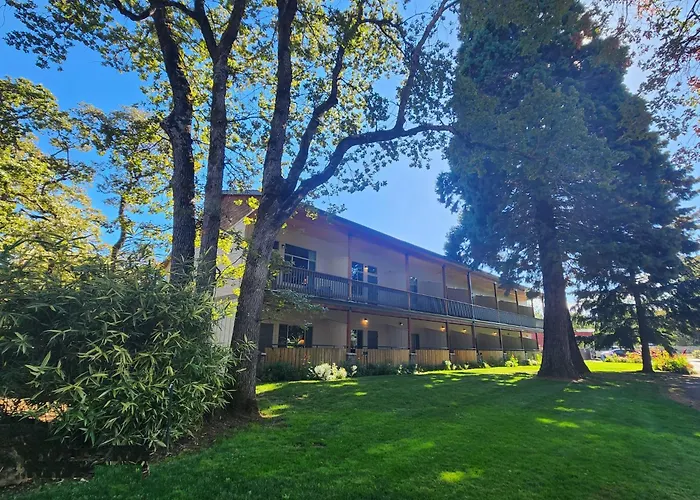 Westcliff Lodge