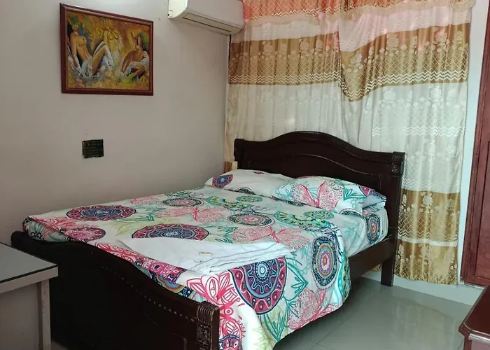 Hotel Colonial Inn