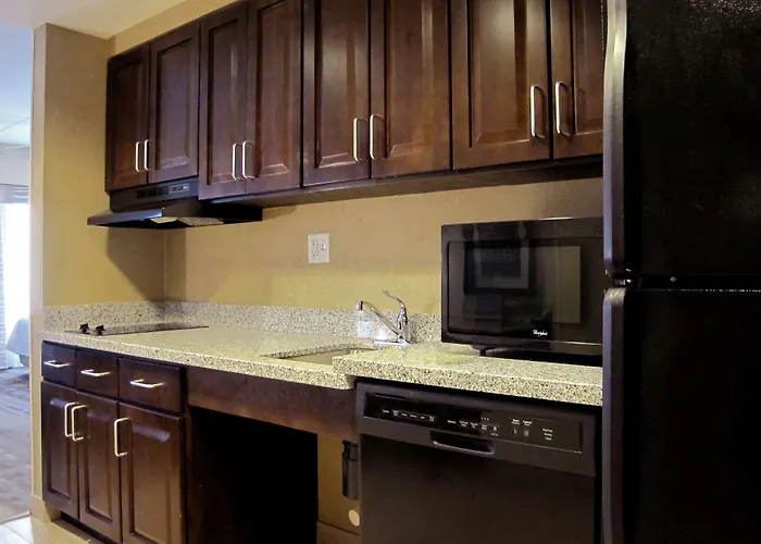 Homewood Suites By Hilton Coralville - Iowa River Landing