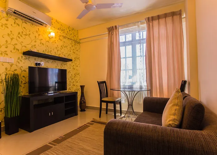 Male Cheap Hotels
