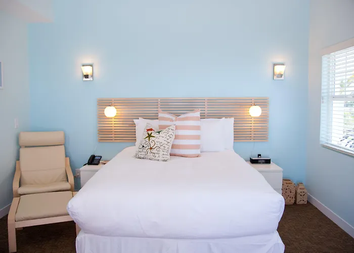 Casey Key Resorts - Beachfront