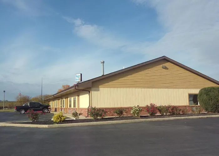 Huggy Bear Motel - Warren