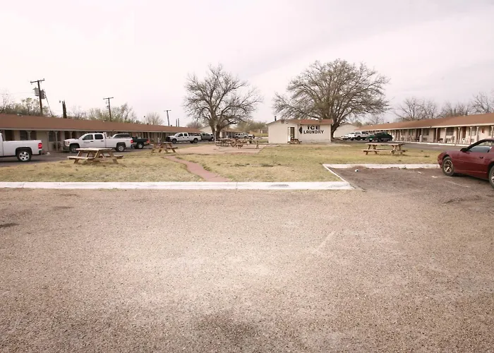 Andrews Motor Inn